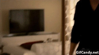 bWE7y.gif